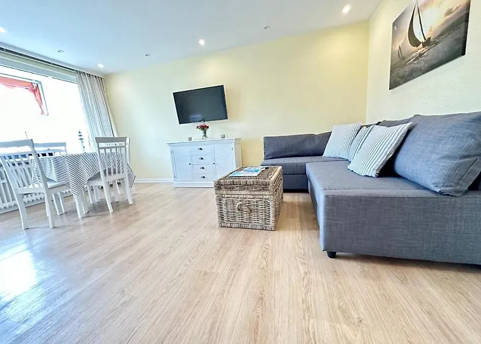 Strandblick 4 *