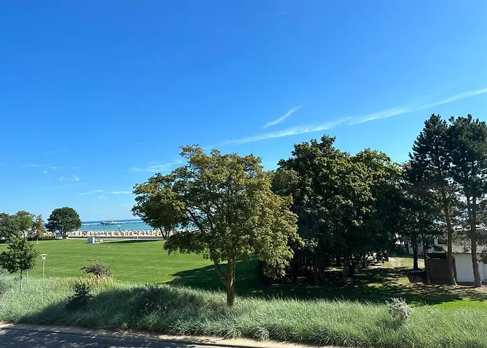 Strandblick 4 *